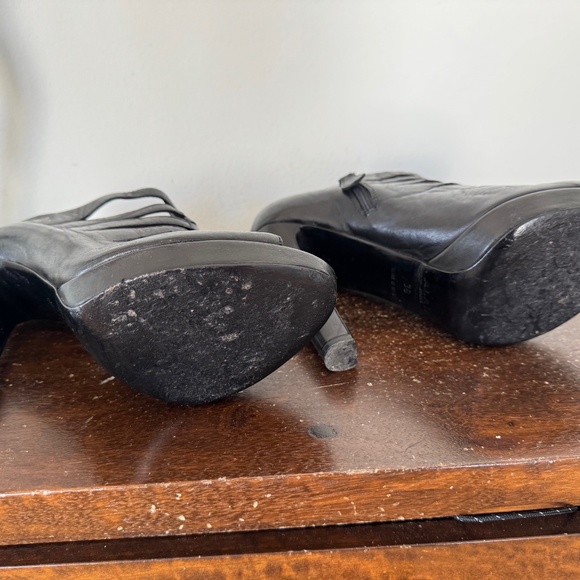 Alaia designer- soft black leather open-toe gladiator style high heels - Picture 5 of 7